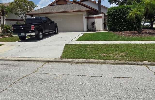 10818 VENICE CIRCLE