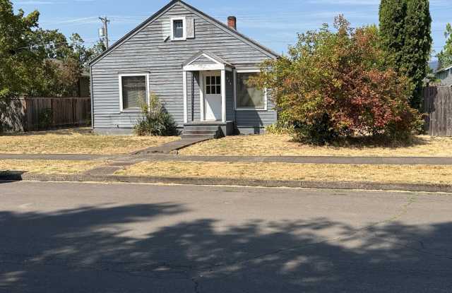 Large 4 bedroom house in Washburne District