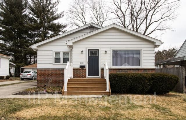 2421 12th Street - 2421 12th Street, Cuyahoga Falls, OH 44223