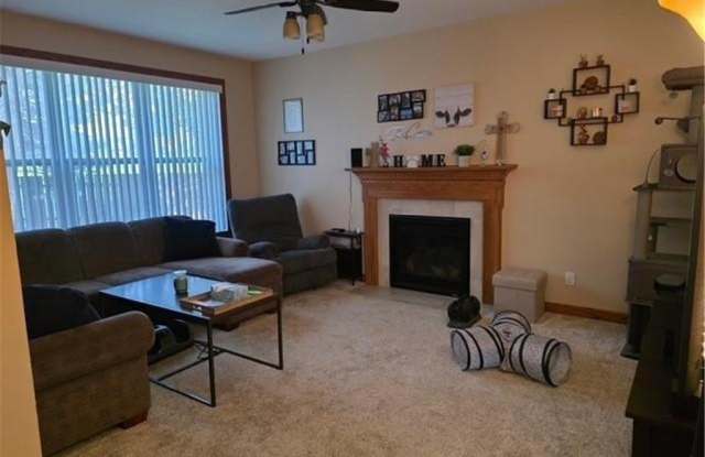 967 Earley Lake Curve