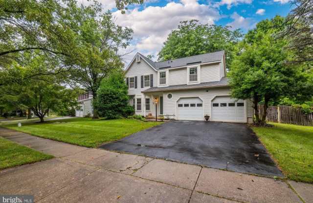 14045 SADDLE RIVER DR