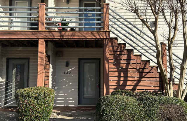 2 Bedroom Condo Close to Wrightsville Beach