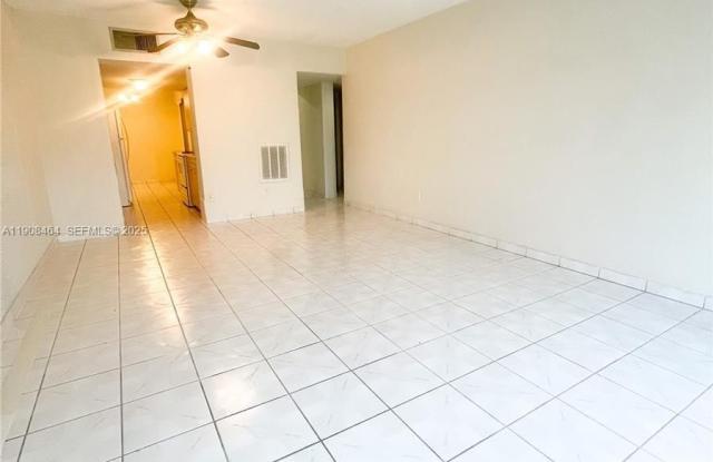 9210 Fontainebleau Blvd