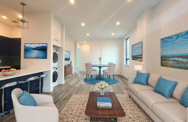 715 Park Ave