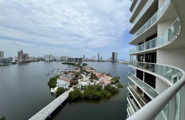 Photo of 4000 ISLAND BL