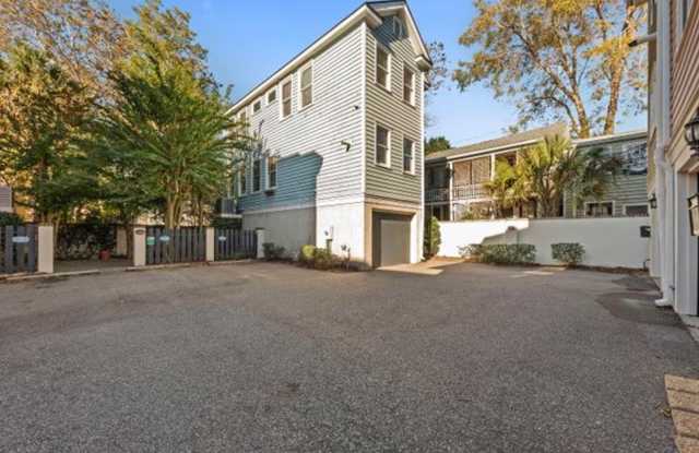 2 Bedroom, 2.5 Bath Condo in Harleston Village of Downtown Charleston!