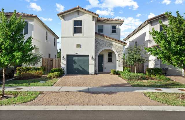 2405 Northwest 131st Circleclientes@realtymiamigroup.com