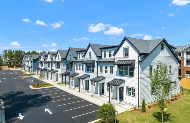 Room in 4 Bedroom Home at Brushfoot Wy