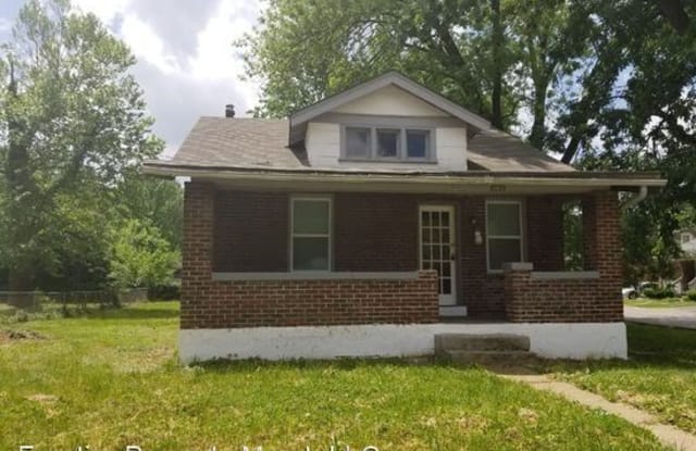 100 Elkan Ave - 100 Elkan Avenue, Ferguson, MO 63135