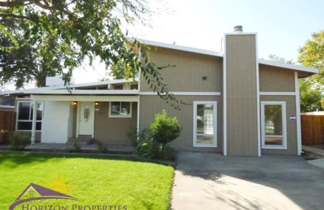 4852 Hazelwood Ave - 4852 Hazelwood Avenue, Arden-Arcade, CA 95608