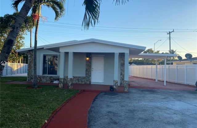 612 Hialeah Dr - 612 Northwest 54th Street, Hialeah, FL 33010