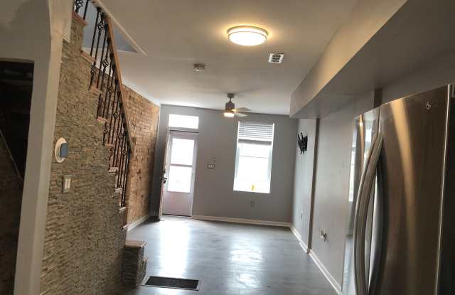 Photo of 405 South Vincent Street