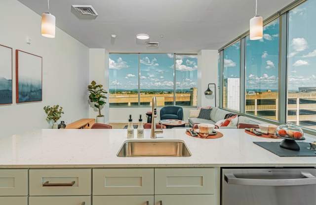 Photo of Hamilton at Grand Plaza