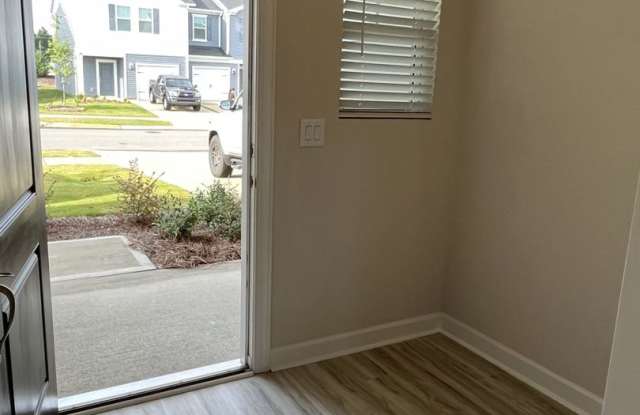 Brand New 2 Story Townhome in Concord!