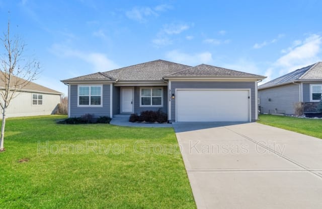 31735 W 172nd St - 31735 West 172nd Street, Gardner, KS 66030