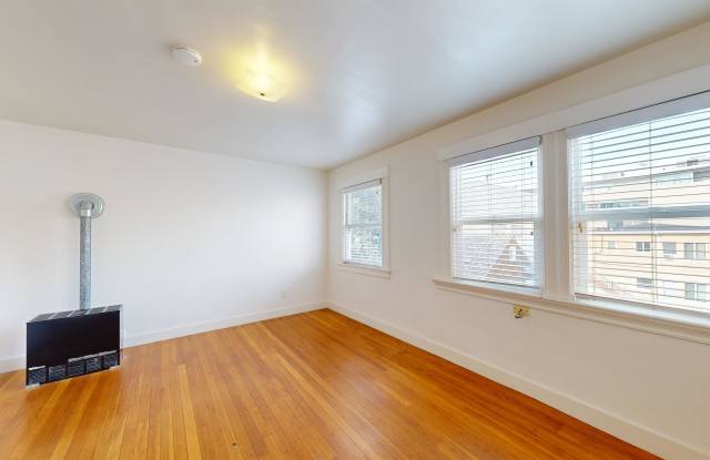 2427 Durant Ave Unit 11