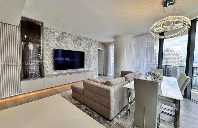 Photo of 2303 SW 9th st