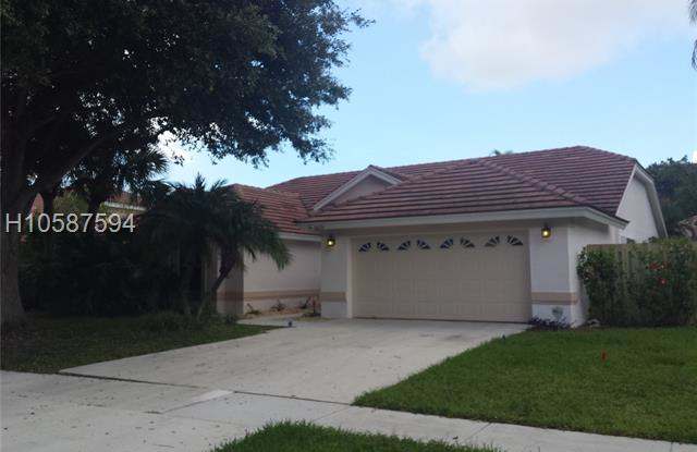 6639 Hatteras Dr - 6639 Hatteras Drive, Palm Beach County, FL 33467