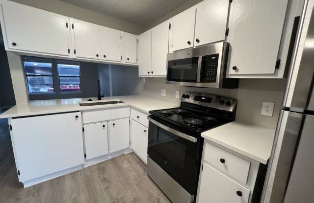 Photo of Iconic at Windsor