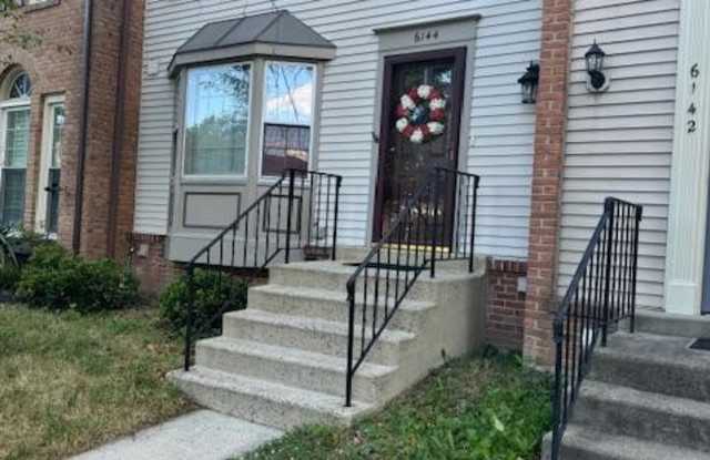 6144 WELLINGTON COMMONS DRIVE