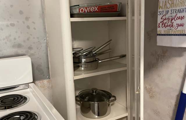 224 1/2 Highview Street