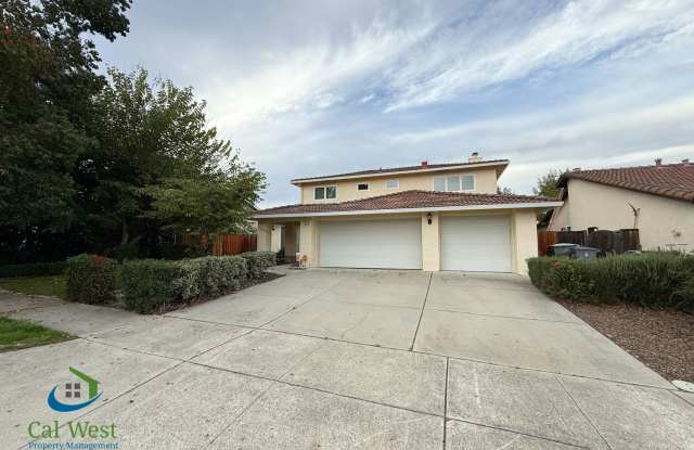 Photo of $4695 - Spacious 5 Bed/3 Bath Gilroy Home Located in Sunrise Park Neighborhood