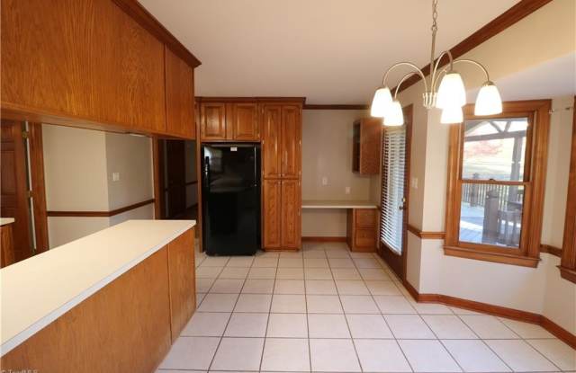 8193 Steeplechase Circle