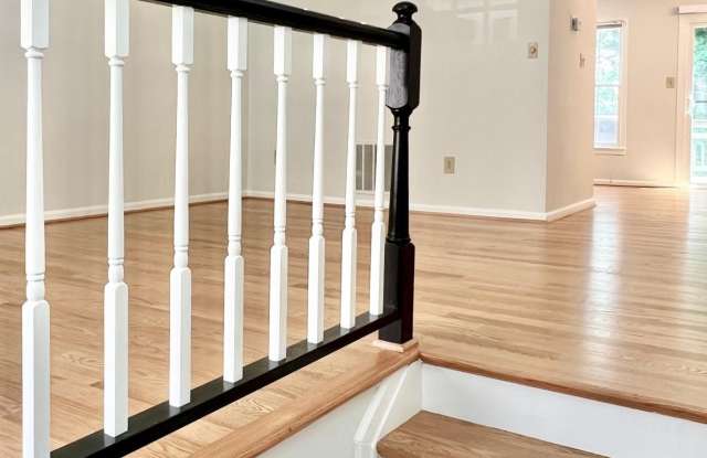 10611 PINE HAVEN Terrace