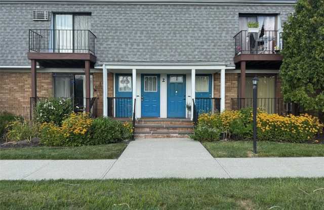 Photo of 2 Fortune Road W unit: 2B