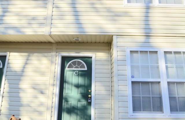 1423 Ashley River Road unit: 2C