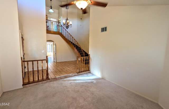 1061 W Antelope Creek Way