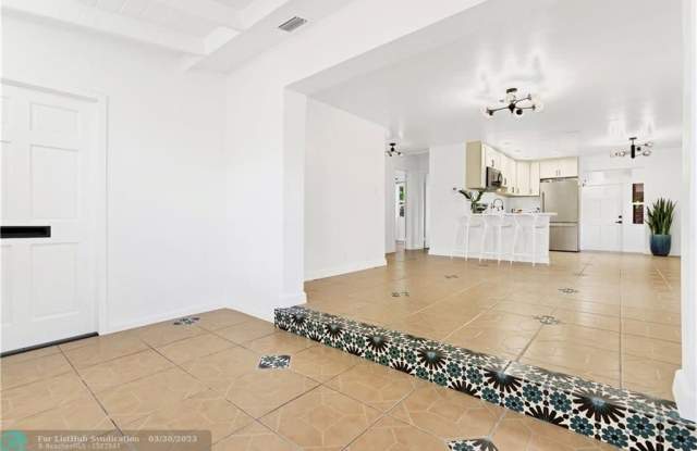 920 NE 34th Ct - 920 Northeast 34th Court, Oakland Park, FL 33334