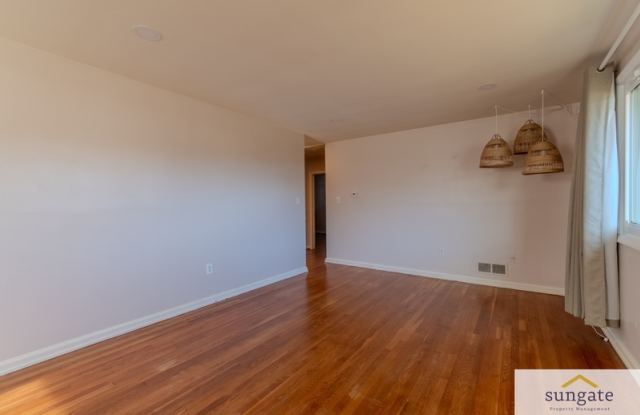 6731 Valley Creek Dr