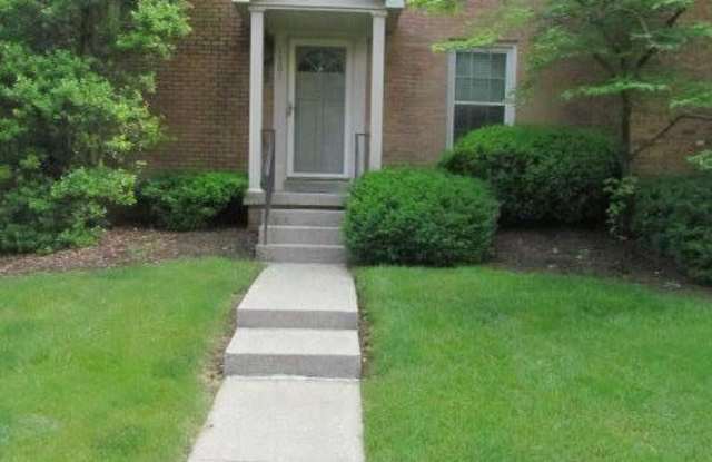 1301 Gray Hawk Road