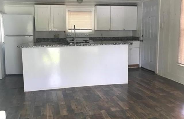 100 E Magnolia Street