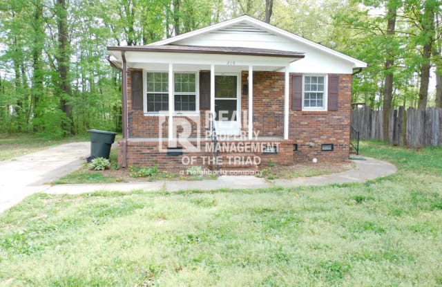 216 Matt Place - 216 Matt Place, Greensboro, NC 27405