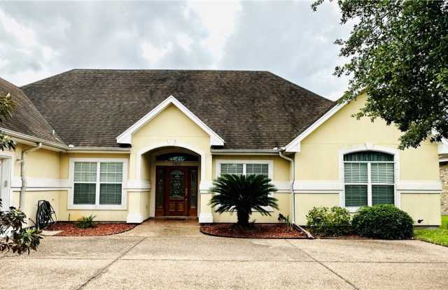 5822 Beauvais Drive