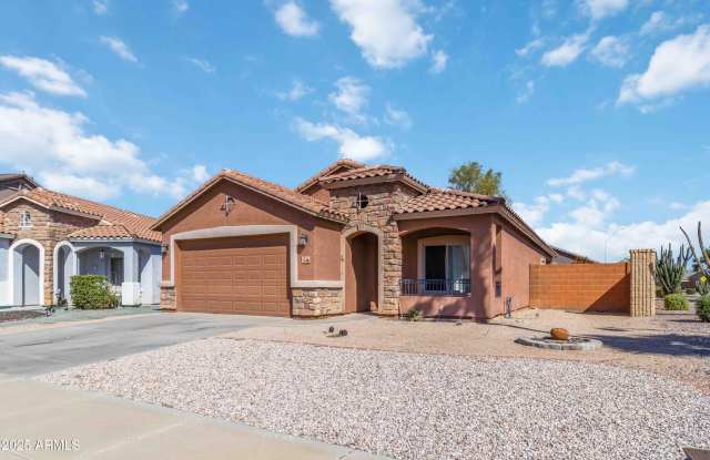 Photo of 1186 E PRICKLY PEAR Street