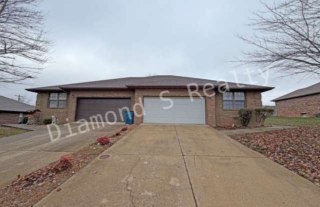Photo of 2 Bedroom Duplex in Nixa Available!!