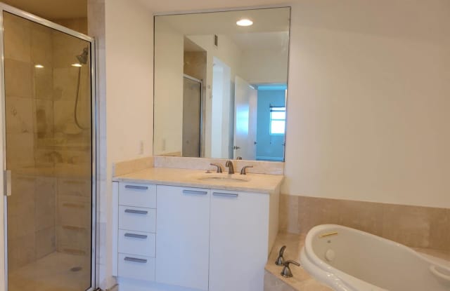 15051 Royal Oaks Lane