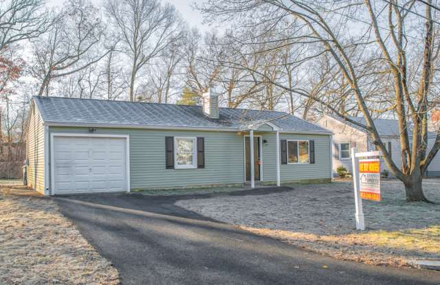 Beautifully Updated Ranch for Rent!