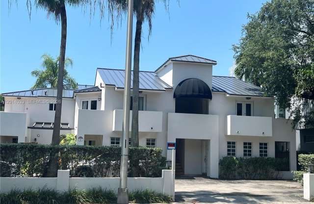 2918 Bird Ave