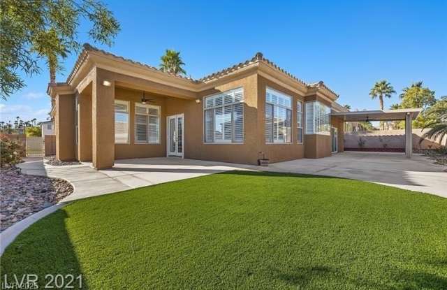 394 Highland Hills Court