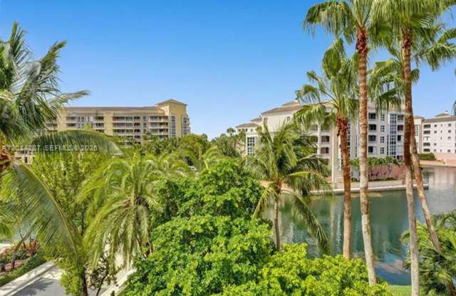 715 Crandon Blvd # 406, Key Biscayne, FL 33149
