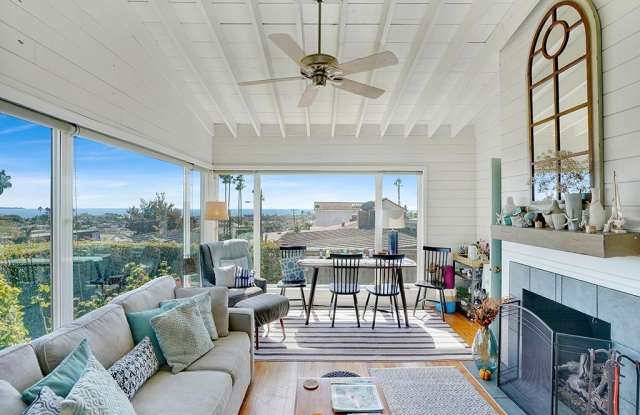 33841 Golden Lantern Street