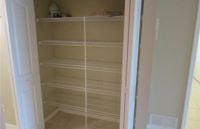 271 SW 4th Street unit: 271