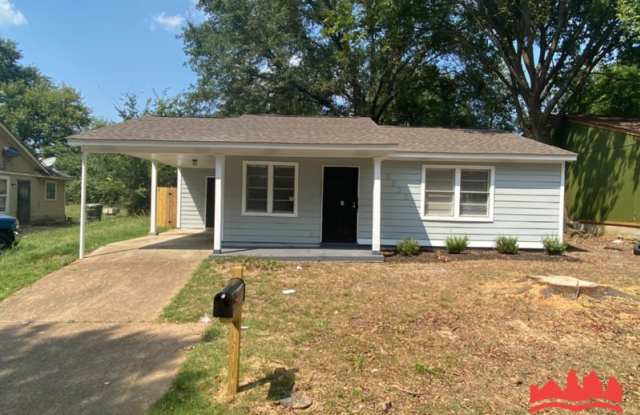 5632 Maple Tree Dr