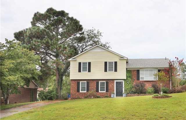 529 Bayshore Drive - 529 Bay Shore Drive, Fayetteville, NC 28311