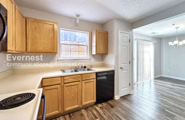 204 Cottonwood Creek Circle