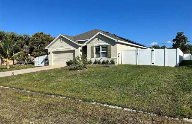 2325 Southwest Scodella Terrace